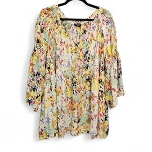 Melissa Paige Woman Abstract Floral Smocked Tunic Blouse